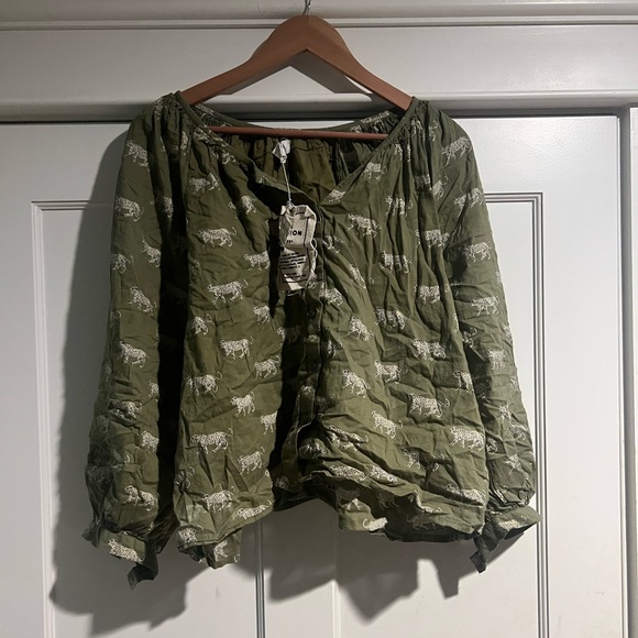 Emerson Fry
Frances Blouse | Olive Cheetah Organic/ L🐆🐆 - Picture 6 of 7